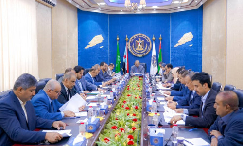 رئاسة الانتقالي تعقد اجتماعها الدوري برئاسة الرئيس الزُبيدي