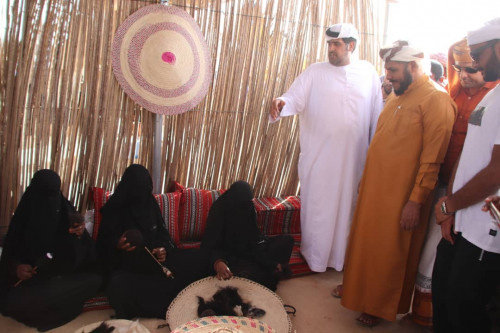 الثقلي يدشن فعاليات مهرجان الشيخ زايد للتراث والفنون الشعبية السقطرية بمنطقة نوجد