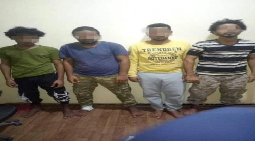 عصابة بقبضة الأمن بعد قتلها شخص وإصابتها لآخر في العاصمة عدن