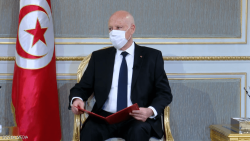 سعيد يحذر من المساس بقوت التونسيين: القانون سيطبق كاملا
