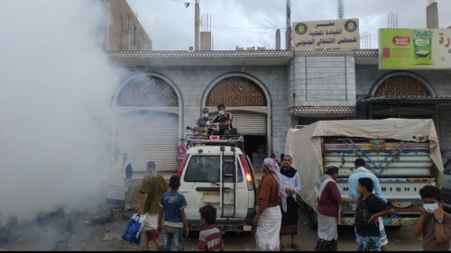 انتقالي ردفان يدشن المرحلة الأولى من الرش الضبابي في مدينة الحبيلين