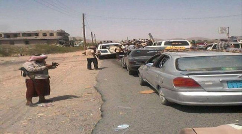 مسلحون مجهولون يغتالون جنديين من افراد نقطة عسكرية بمديرية لودر