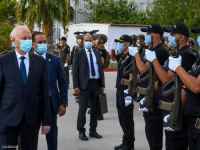 قيس سعيد يحذر من "التسلل" للحرس الوطني