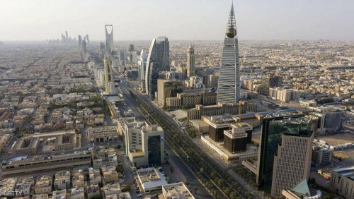 السعودية توقف تعليق القدوم من 3 دول.. وتسمح بالسفر إليها