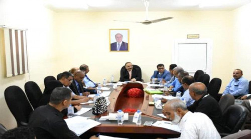 الوزير حُميد يوجه بتشكيل لجنتين لتحديد موقع مطار دولي جديد للعاصمة عدن