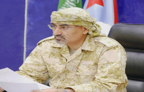 الرئيس الزُبيدي يوجّه بتشكيل لجنة للتحقيق في ملابسات ما تعرض له المواطن عبدالملك السنباني