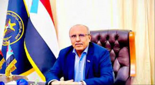 متحدث الانتقالي: لم نجد مبررات لعدم عودة الحكومة إلى عدن.. ولدينا خيارات كثيرة