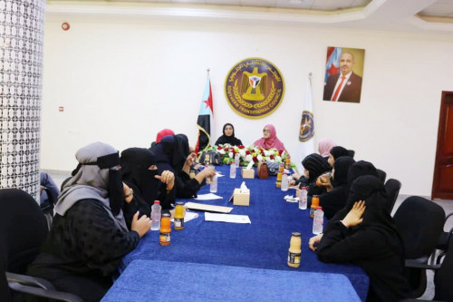 دائرة المرأة والطفل بالأمانة العامة للانتقالي تعقد اجتماعًا مشتركًا مع إدارة المرأة والطفل بتنفيذية العاصمة عدن