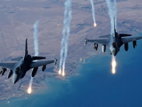 التحالف يعلن تدمير 4 زوارق مفخخة للحوثيين في الحديدة غربي اليمن