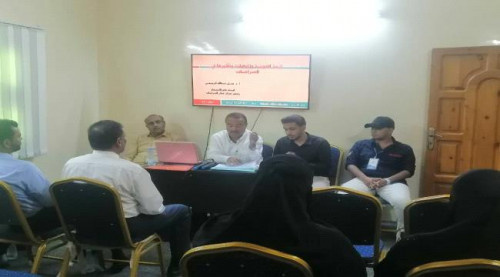 مركز المعرفة للدراسات والأبحاث الاستراتيجية ينظم حلقة نقاش بالمكلا
