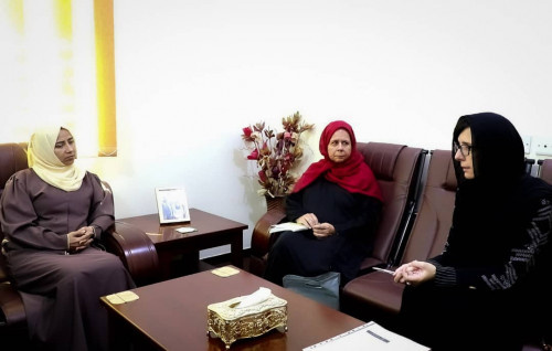 المحامية نيران سوقي تلتقي رئيسة بعثة الصليب الأحمر في العاصمة عدن