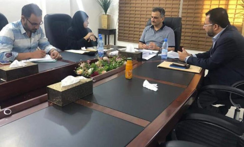 المحافظ لملس يطّلع على خطط إعادة الإنارة للشوارع الرئيسية وجهود تنسيق وتنظيم نشاط المنظمات بالعاصمة عدن
