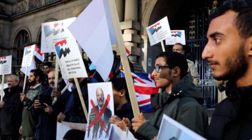 أبناء الجنوب في شيفيلد يطالبون إنهاء عبث الإخوان والتنظيمات الإرهابية