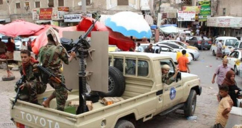 حملة أمنية تداهم مستودعات للأدوية بالعاصمة عدن