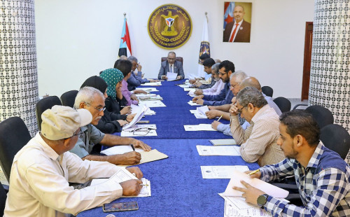 الأمانة العامة بالمجلس الانتقالي تستعرض المشهد السياسي وتناقش تحضيرات إحياء ذكرى عيد الاستقلال