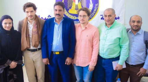 الجبواني يطلع وفد أوربي من مركز الحوار الإنساني على حجم الانتهاكات في محافظة شبوة