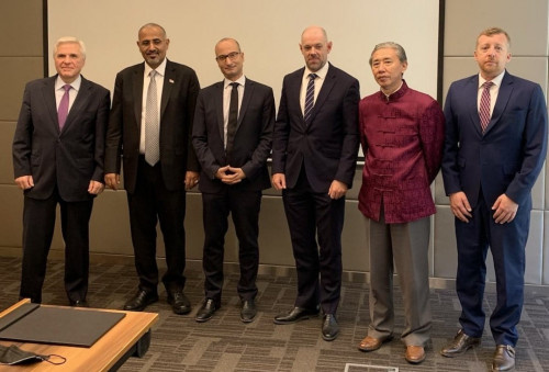الأزمة الاقتصادية وقضية شعب الجنوب تتصدران مباحثات الرئيس الزُبيدي مع سفراء الدول الخمس دائمة العضوية بمجلس الأمن