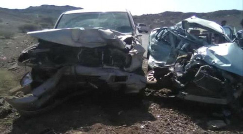 لحج.. حادث مروري يودي بحياة شخص وإصابة 5 آخرين بالملاح