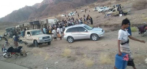 انقلاب ناقلة تهريب نفط بشبوة كانت في طريقها للحوثيين