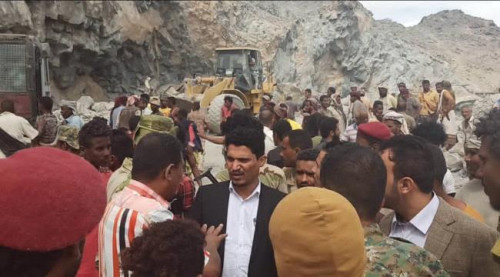 مدير عام البريقة يوجه بتشكيل لجنة تحقيق في حادثة الانهيار الصخري