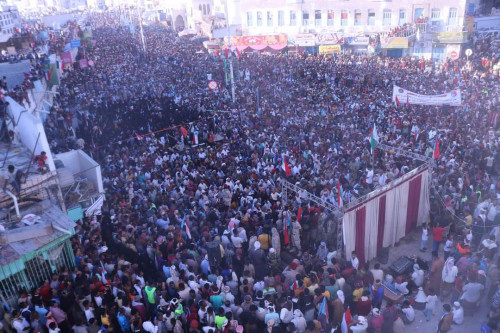 مليونية المكلا تدعو إلى توسيع نطاق الهبة الحضرمية ليشمل محافظات الجنوب كافة (تقرير)