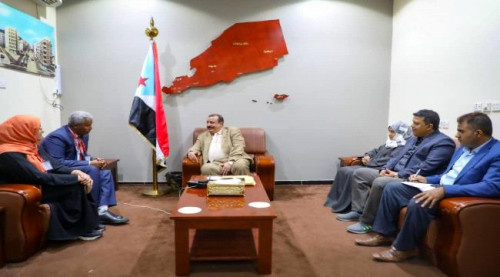 اللواء بن بريك يستقبل رئيس منظمة نداء جنيف