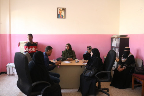 دائرة المرأة والطفل تزور دار التوجيه الاجتماعي "فتيات" ودار رعاية الاحداث "بنين" بالعاصمة عدن