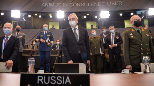 موسكو: سننتقل إلى سياسة "الردع المضاد" تجاه الناتو