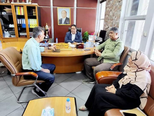 هيثم يناقش مدير عام شركة النفط بعدن سبل استقرار السوق المحلية