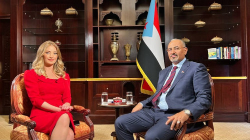 الرئيس الزُبيدي لقناتي "الحدث" و"العربية": خيارنا واضح ومن حقنا أن نعلنه في أي وقت نراه مناسبا
