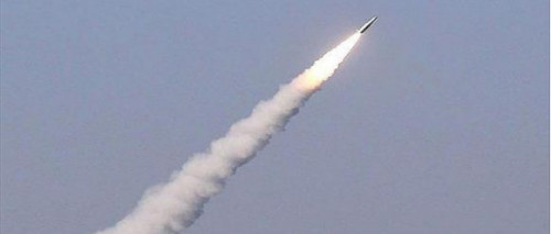 سقوط صاروخ بالستي حوثي في جيزان السعودية.. والتحالف يتوعد بالرد