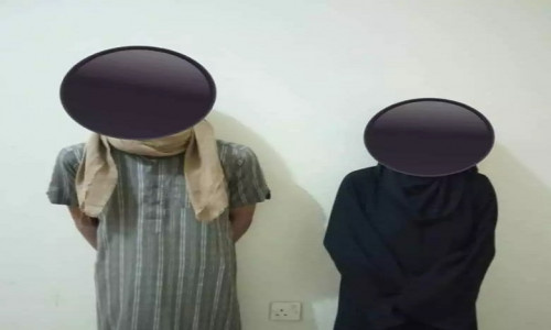 المهرة.. القبض على متهم بترويج الممنوعات والاتجار بالفتيات عقب مداهمة فندق بالغيضة