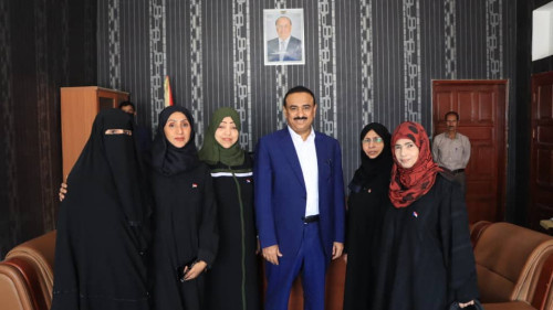 قيادات اللجنة العليا للمرأة الجنوبية تلتقي محافظ محافظة شبوة
