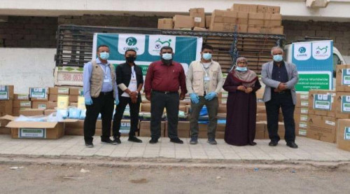 توزيع مستلزمات طبية لمستشفى الصداقة في العاصمة عدن