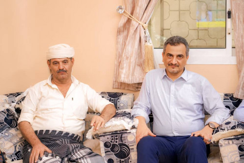 محافظ العاصمة عدن يلتقي أسرة الشهيد مجدي الغزالي "أبو حرب"