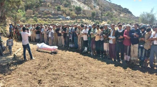 بموكب جنائزي مهيب يتقدمه قائد القوات البرية.. الضالع تشيع جثمان الشهيد القائد عميد طيار فضل النقيب إلى مثواه الأخير