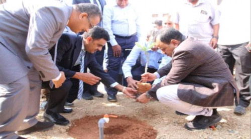 الوزير السقطري يدشّن مشروع إعادة تأهيل مكتب الزراعة والري بمحافظة أرخبيل سقطرى