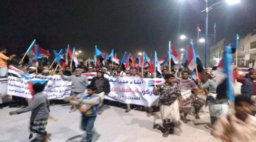 حشود أبناء شبوة تصل العاصمة عتق عشية فعالية رفض المكونات اليمنية