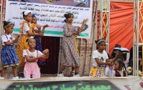 انتقالي حضرموت يشارك أبناء حي النصر احتفاءهم بختم مسجد باقادر السنوي
