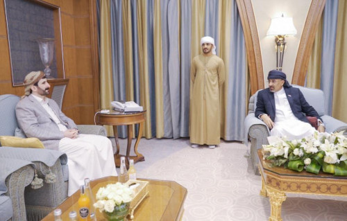 الرئيس الزبيدي يستقبل محافظ محافظة صنعاء