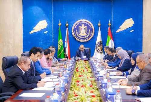 رئاسة الانتقالي تبارك مخرجات مشاورات الرياض وتشدد على أهمية تفعيل هيئات المجلس