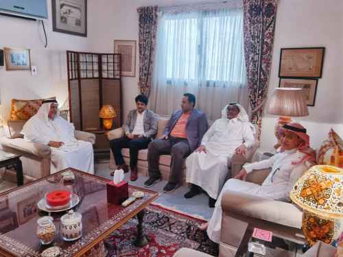 فريق الحوار الوطني الجنوبي يزور السلطان غالب القعيطي وعددا من أمراء الجنوب في جدة&nbsp;