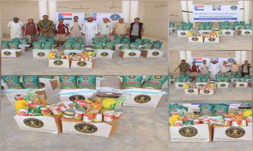 انتقالي وادي وصحراء حضرموت يدشن توزيع السلال الغذائية على أسر الشهداء