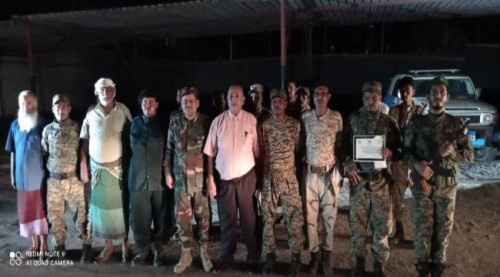 شرطة البريقة تكرم عددا من الأفراد المنضبطين في أعمالهم