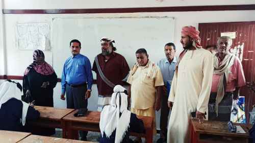 انتقالي أبين يتفقد سير امتحانات الثانوية العامة بمديرية زنجبار