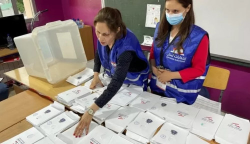 الانتخابات اللبنانية 2022: النتائج الأولية تظهر خسارة حلفاء لحزب الله وتقدم “القوات اللبنانية”