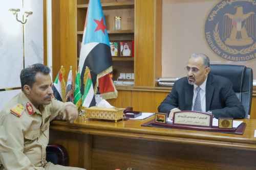 الرئيس الزُبيدي يلتقي محافظ محافظة أبين