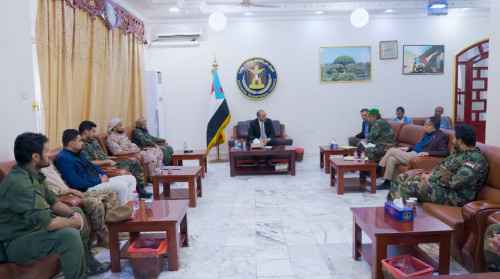 الرئيس الزُبيدي يترأس اجتماعا لقادة الأحزمة الأمنية في عدن وأبين ولحج