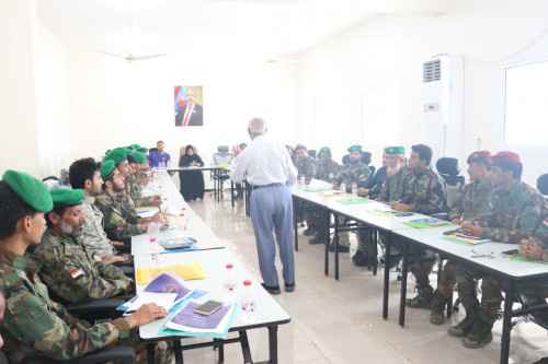 دائرة حقوق الانسان تواصل عقد ورشتها التوعوية لقوات الحزام الأمني في العاصمة عدن