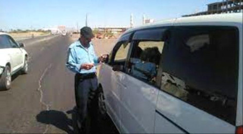 حملة مرورية لضبط السيارات المخالفة بمحافظة لحج